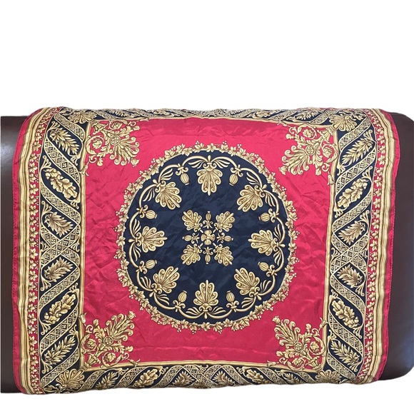 Vintage Scarf - Picture 2 of 3